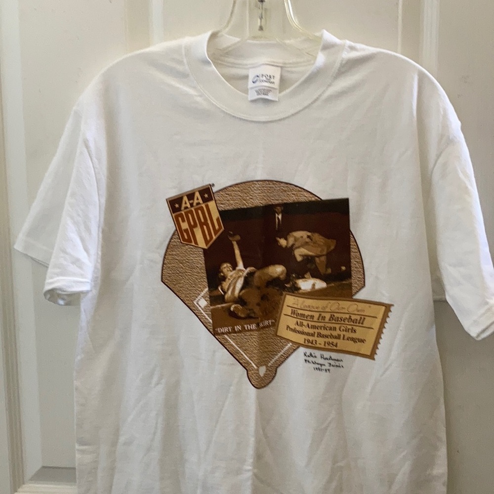 FINAL MARKDOWN Women in baseball tee medium